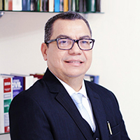 Dr. Eduardo Ribeiro